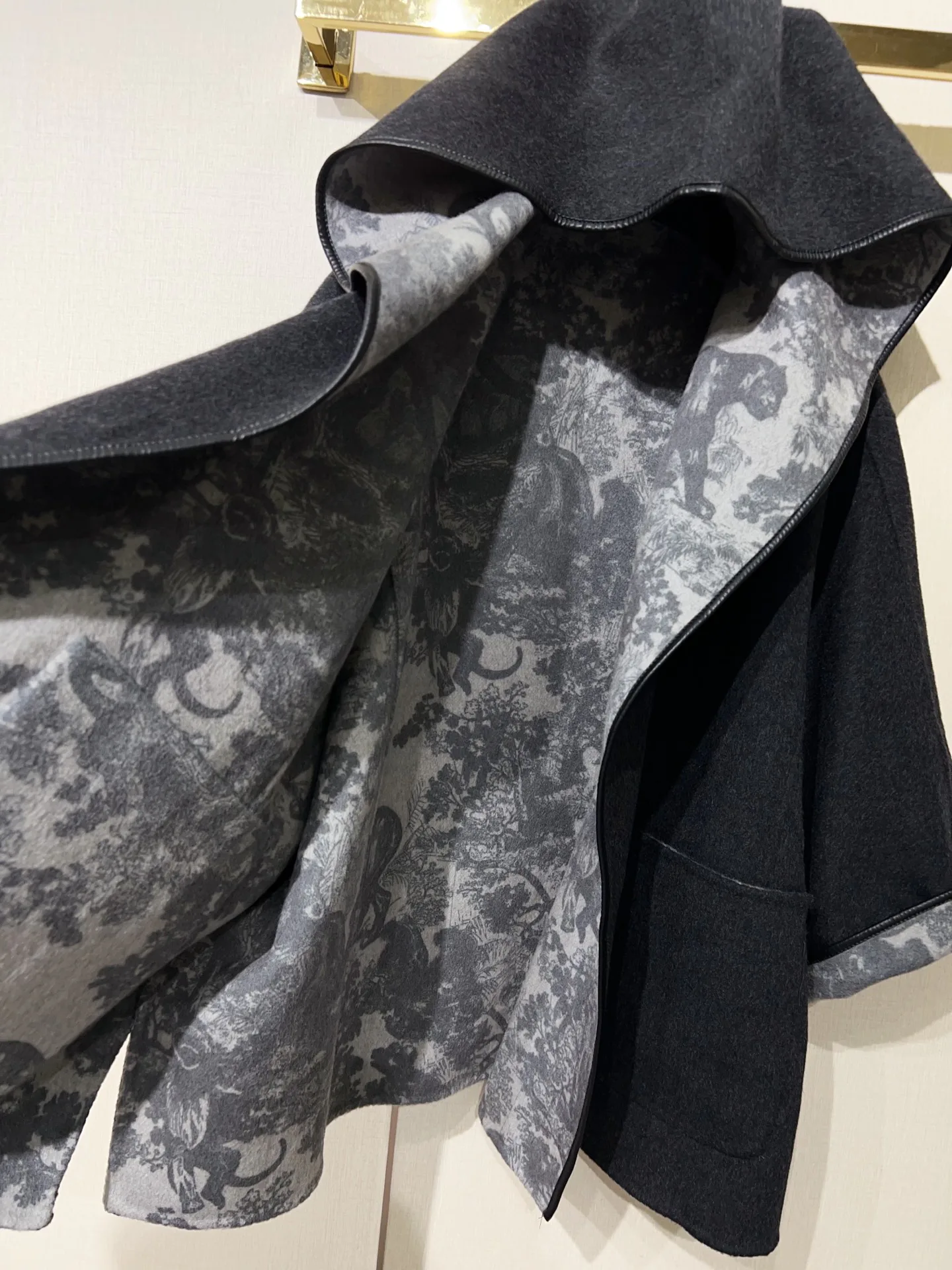 Пальто Женские Christian Dior 18842857