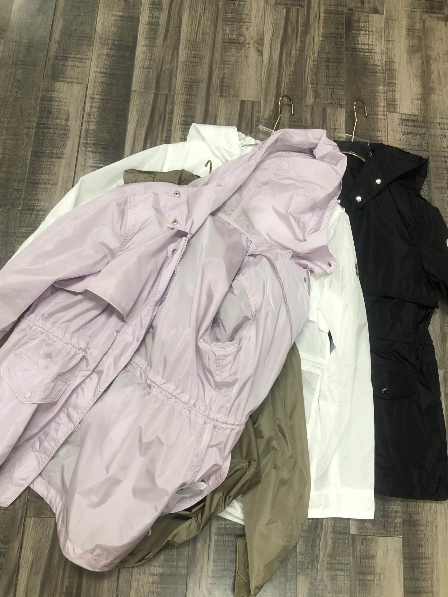 Куртки И Пуховики Женские Moncler 11564109