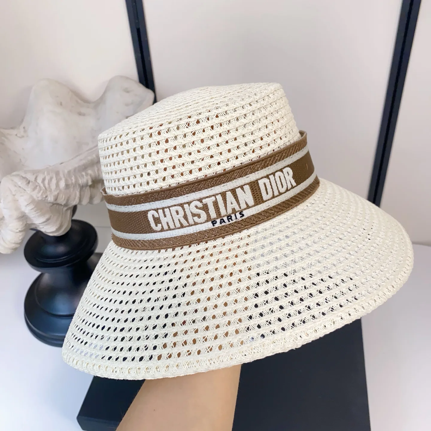 Головные Уборы Christian Dior 13569667