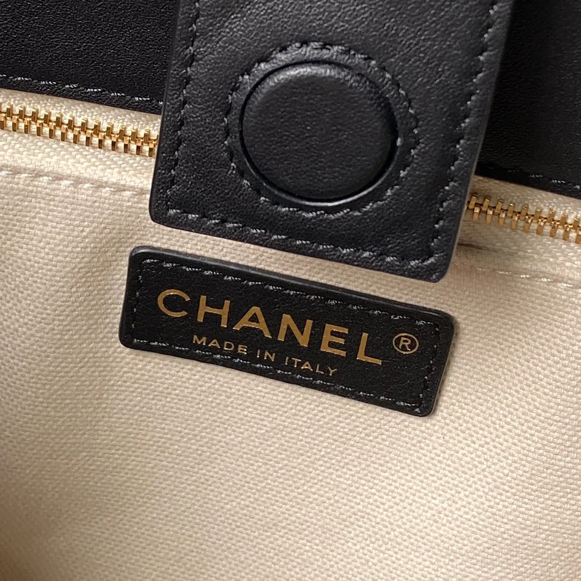 Классические Сумки Женские Chanel 16990486