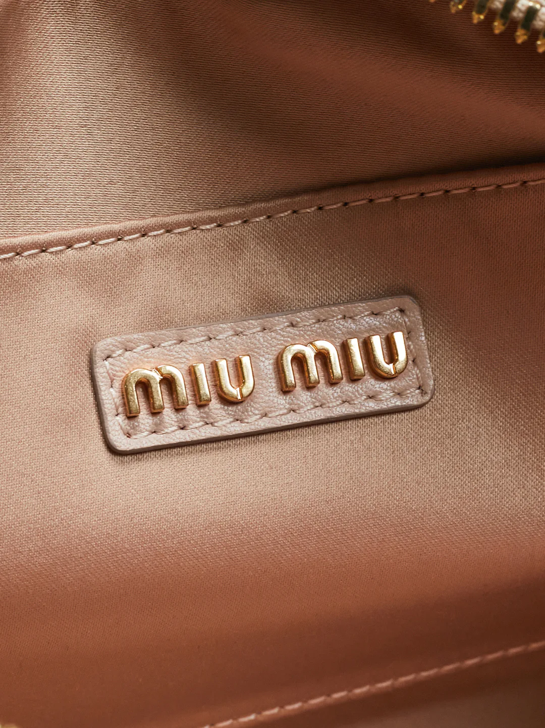 Классические Сумки Женские Miu Miu 11402758