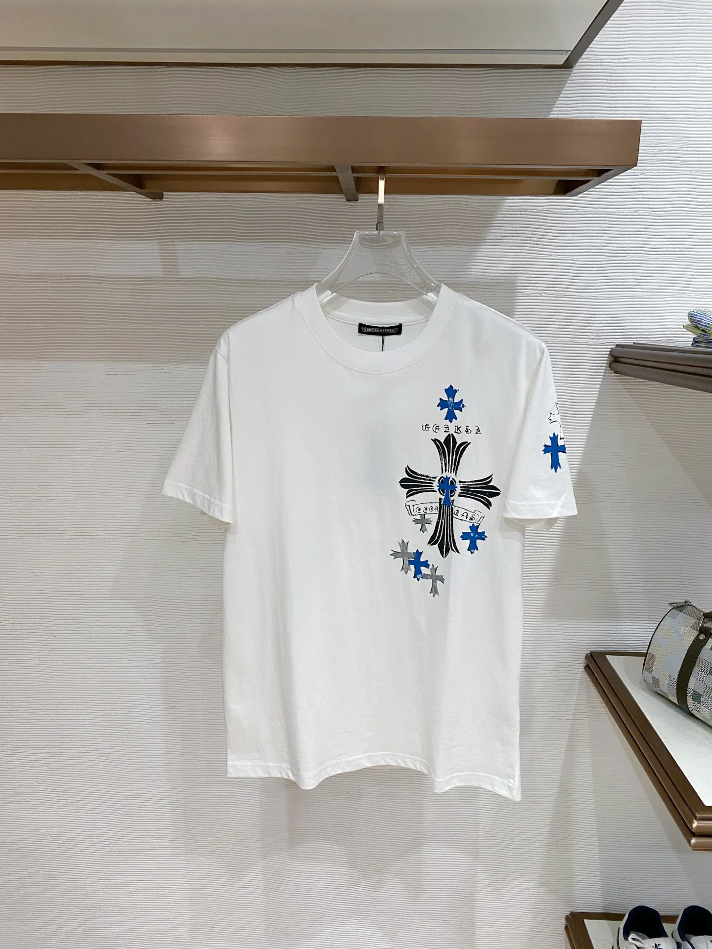 Футболки Женские Chrome Hearts 9891364