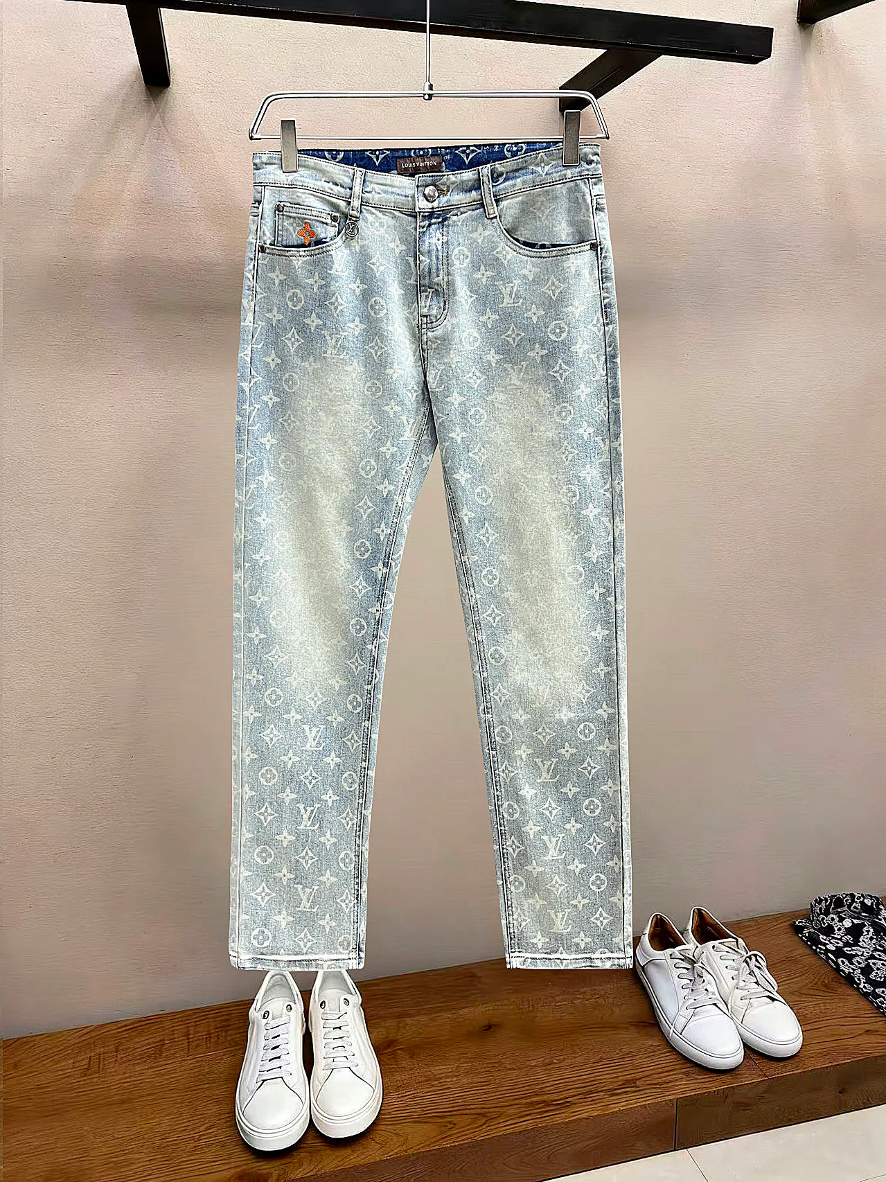Джинсы Мужские Louis Vuitton 18097850