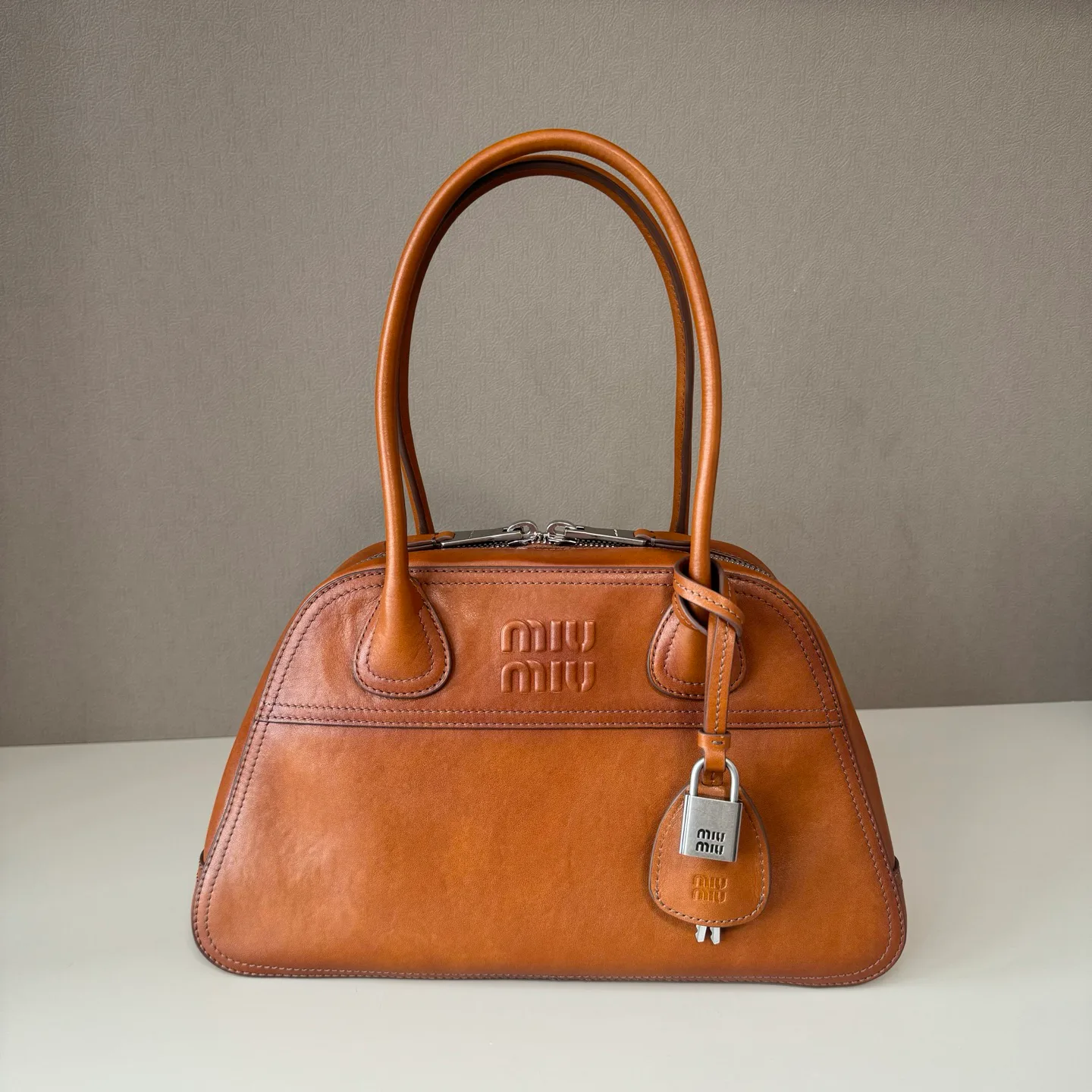 Классические Сумки Женские Miu Miu 11889652