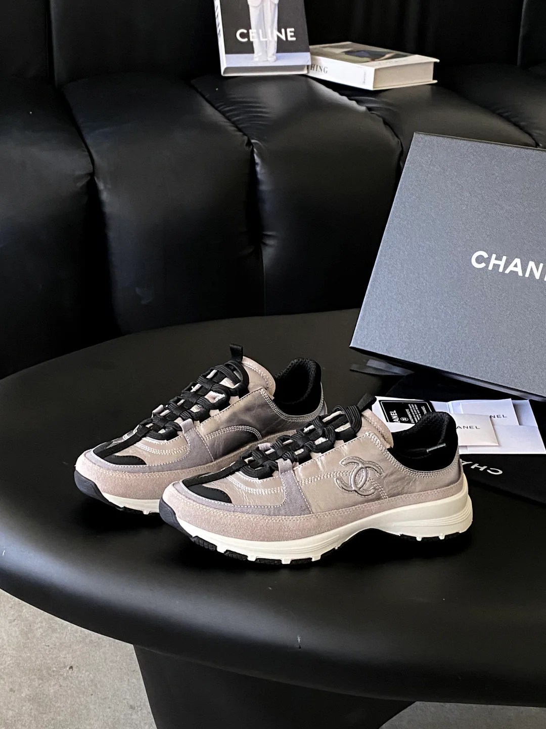 Кроссовки Женские Chanel 19044367