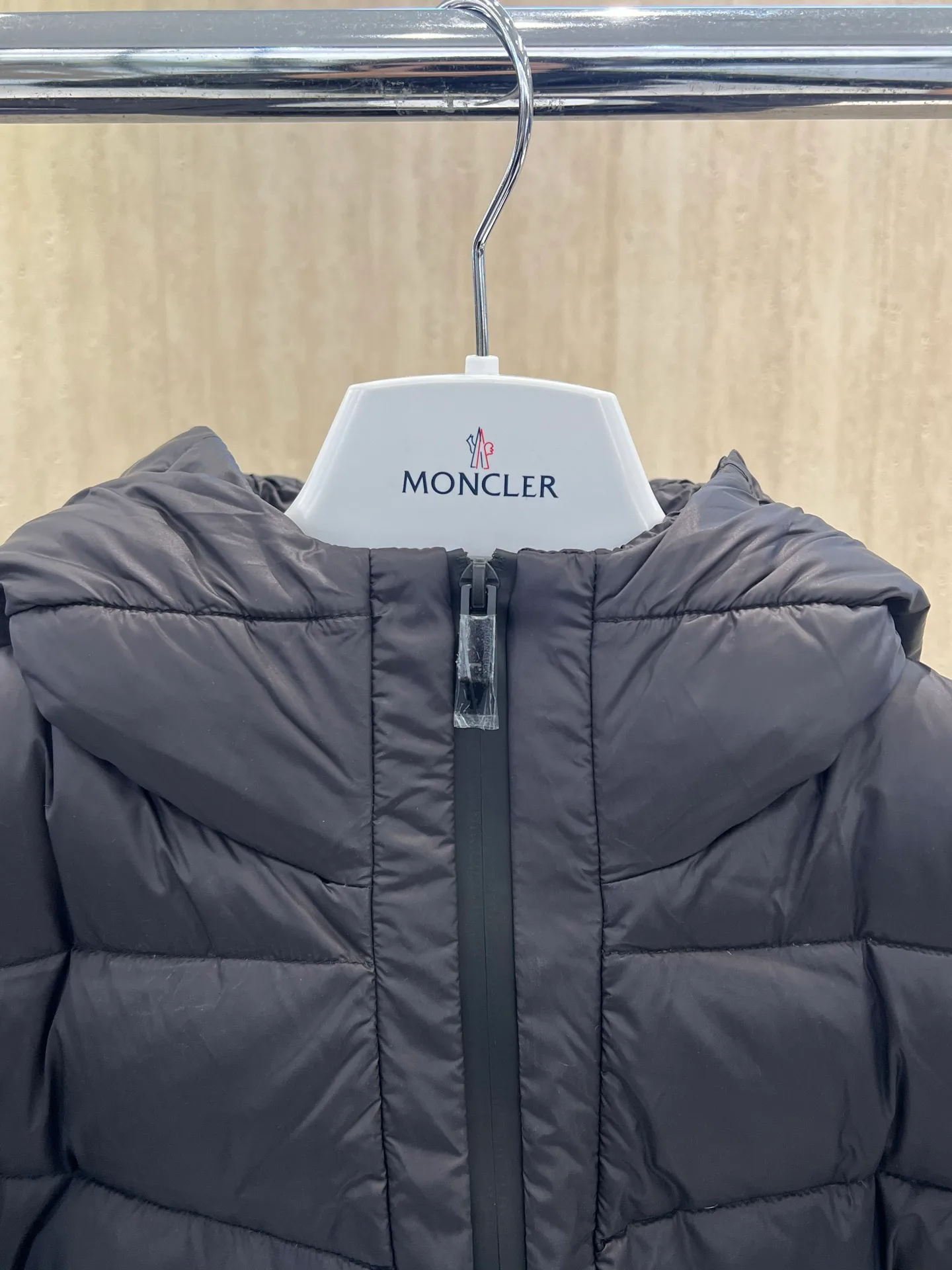 Куртки И Пуховики Женские Moncler 18302920