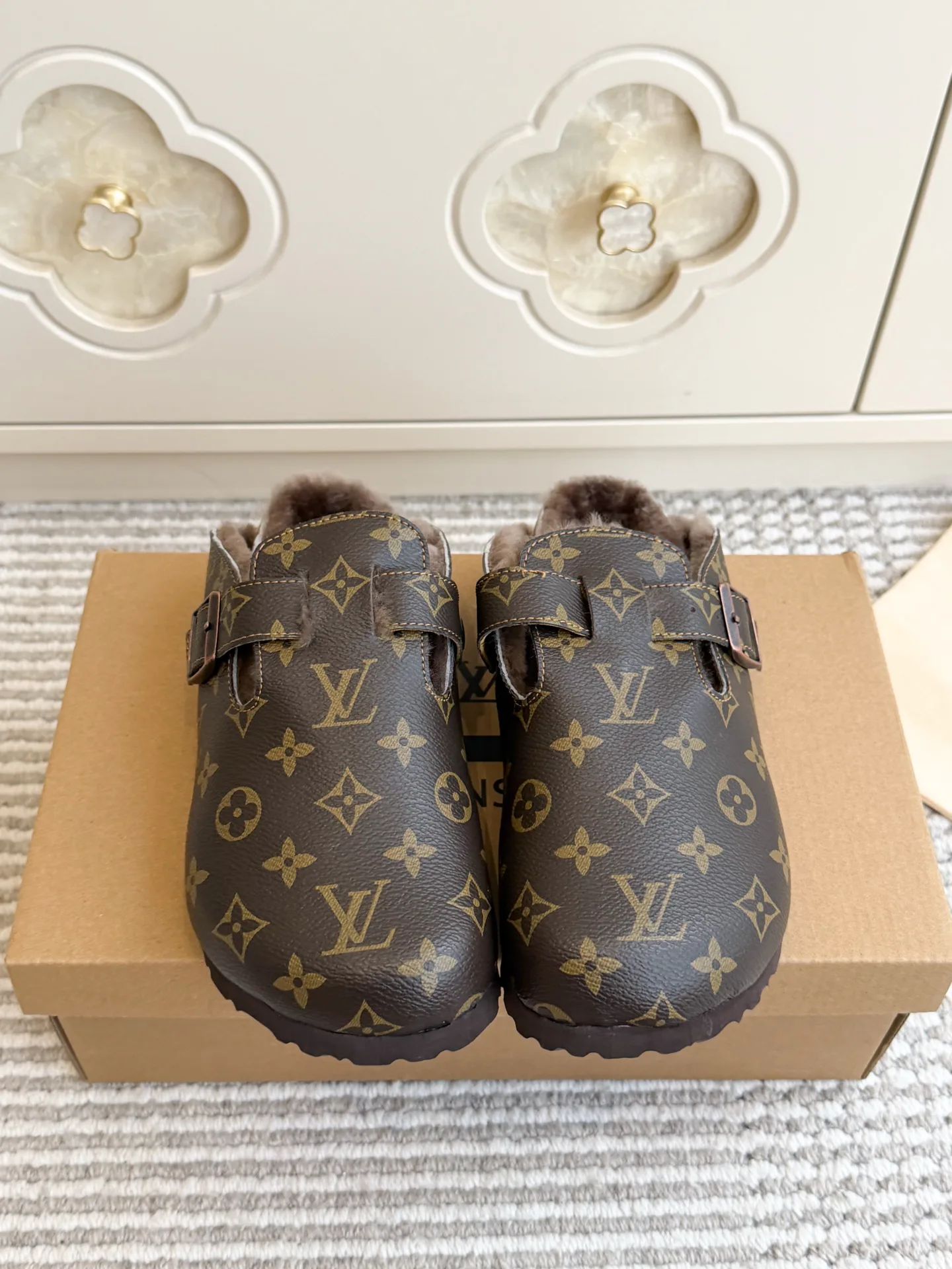 Мюли И Сабо Женские Louis Vuitton 19717239
