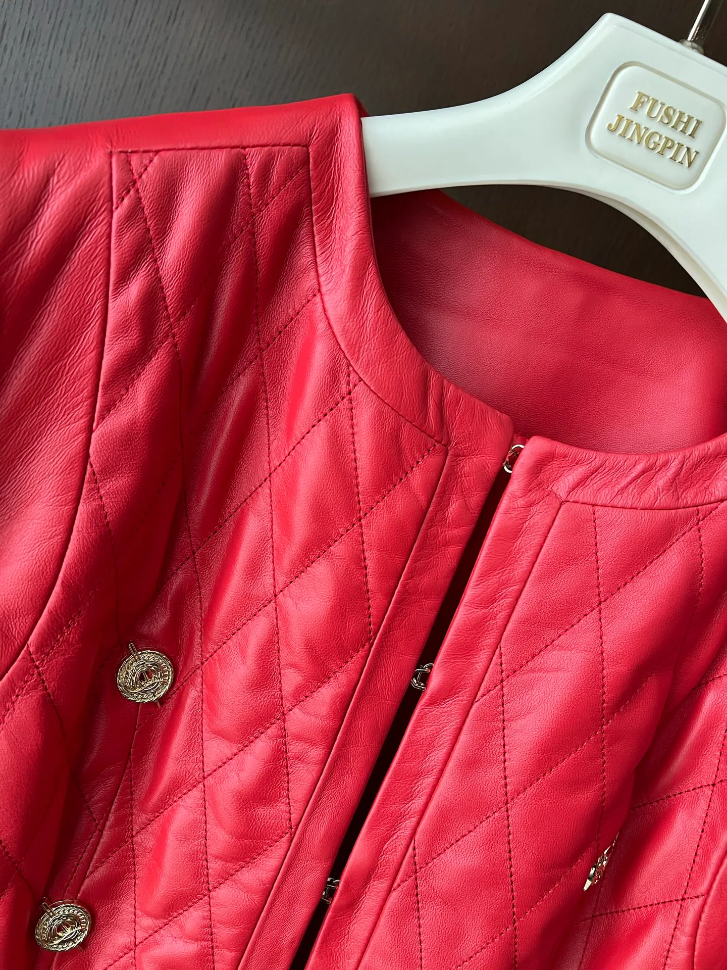 Кожаные Куртки И Дублёнки Женские Celine 9101660