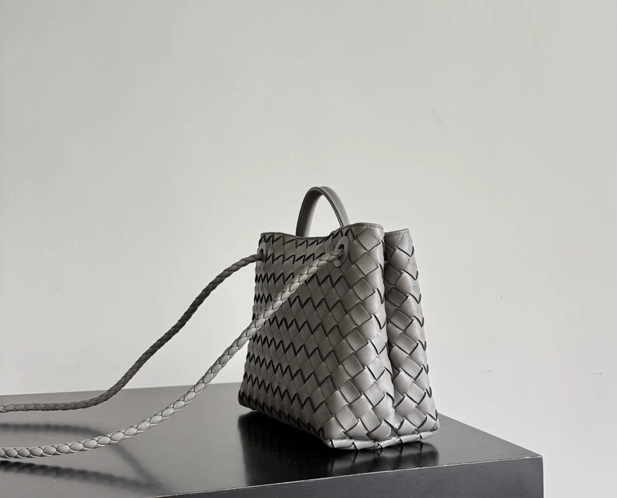 Классические Сумки Женские Bottega Veneta 17792057