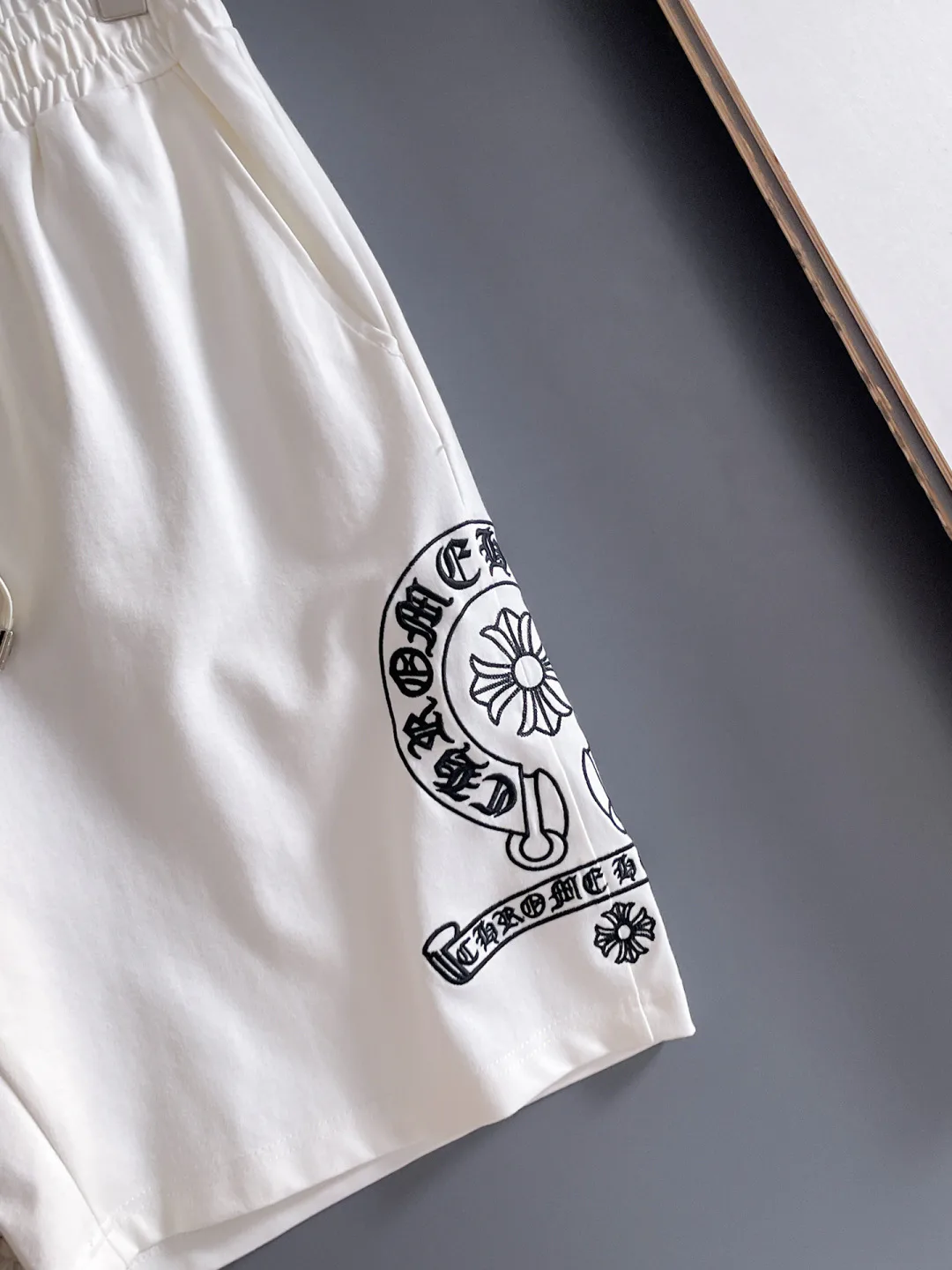 Шорты Мужские Chrome Hearts 10511860