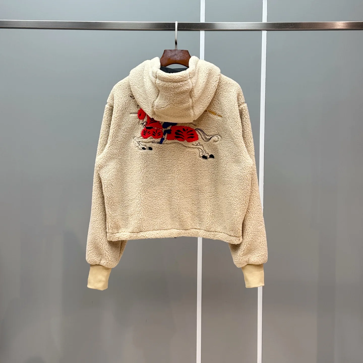 Куртки И Пуховики Женские Burberry 3331804