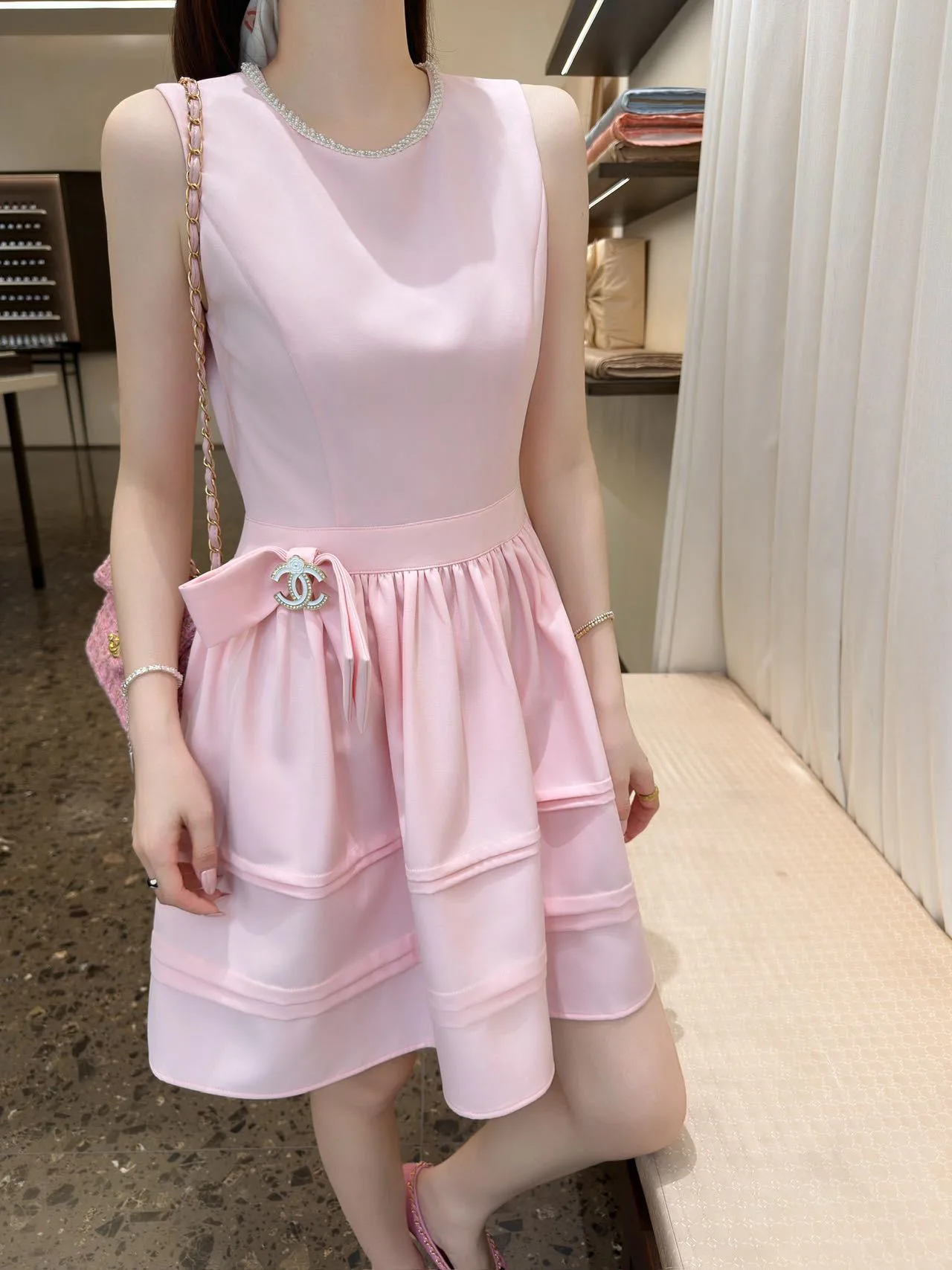 Платья Женские Chanel 17590744