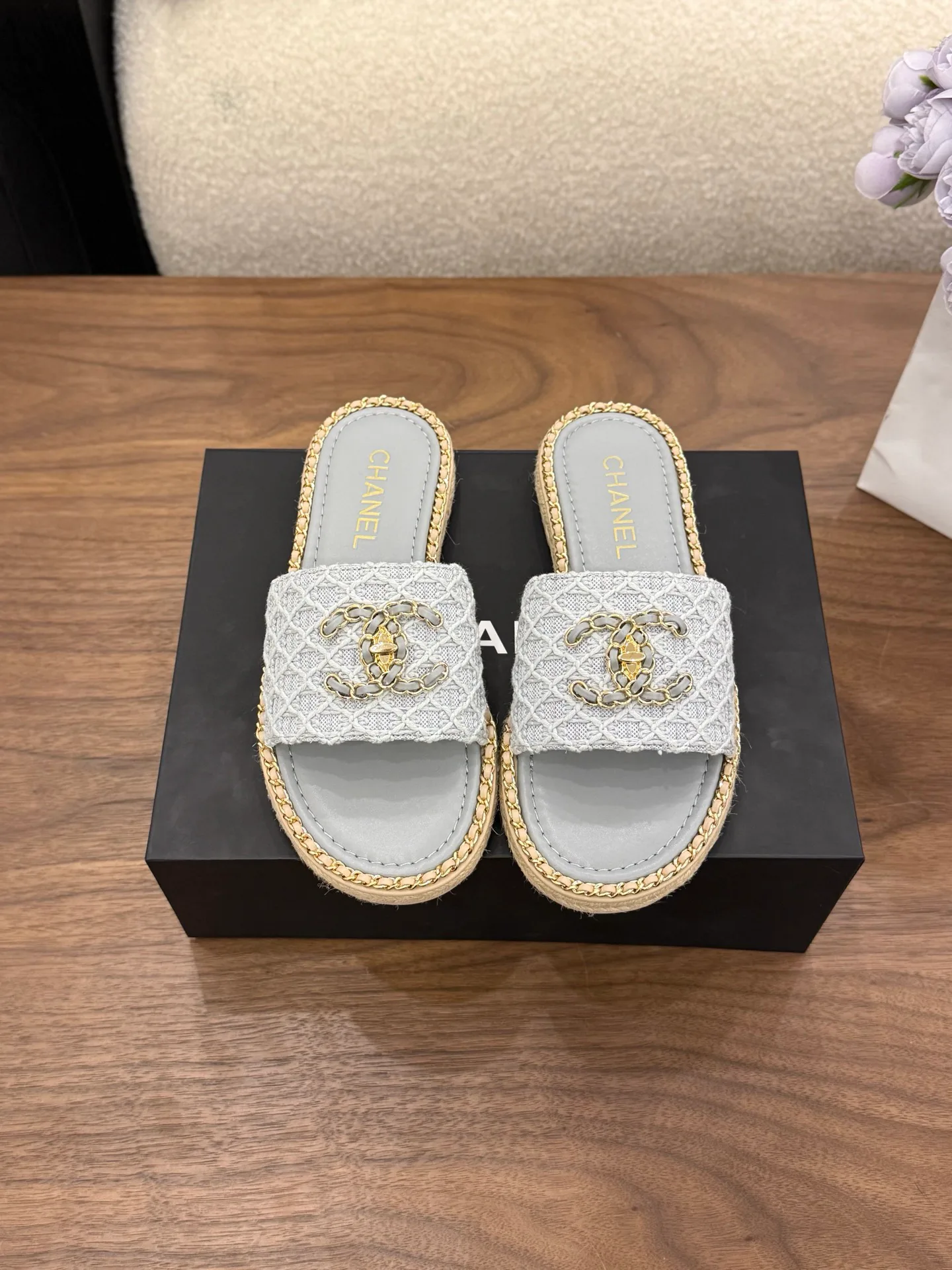 Сандалии Женские Chanel 11559236