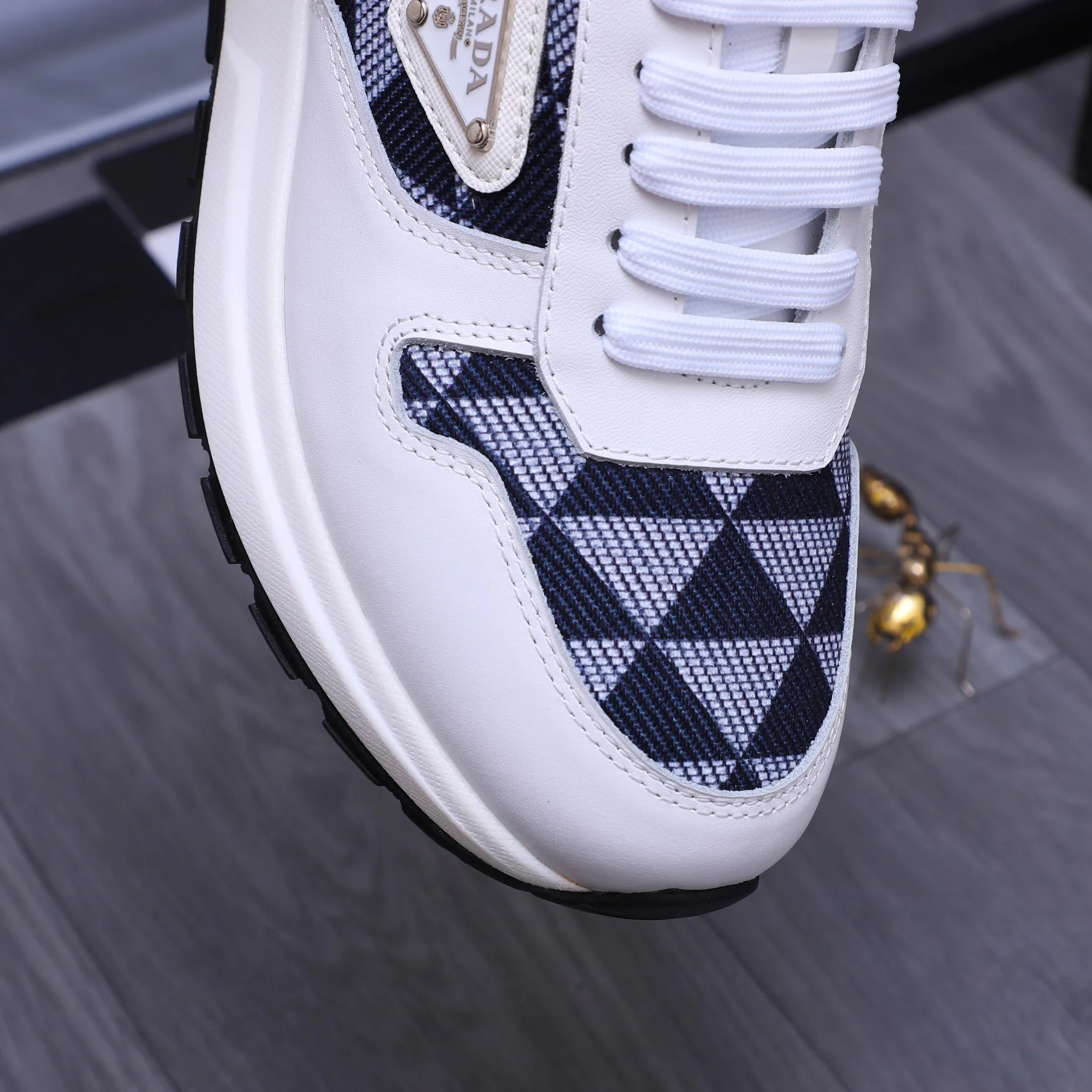 Кроссовки Женские Prada 17429866