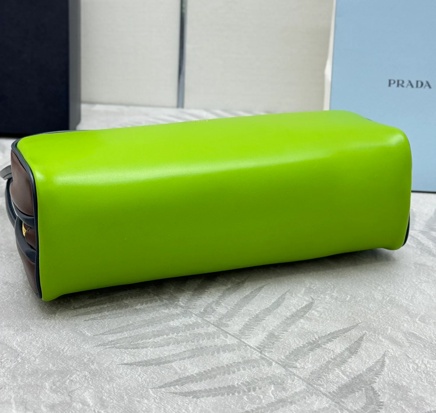 Классические Сумки Женские Prada 5029125