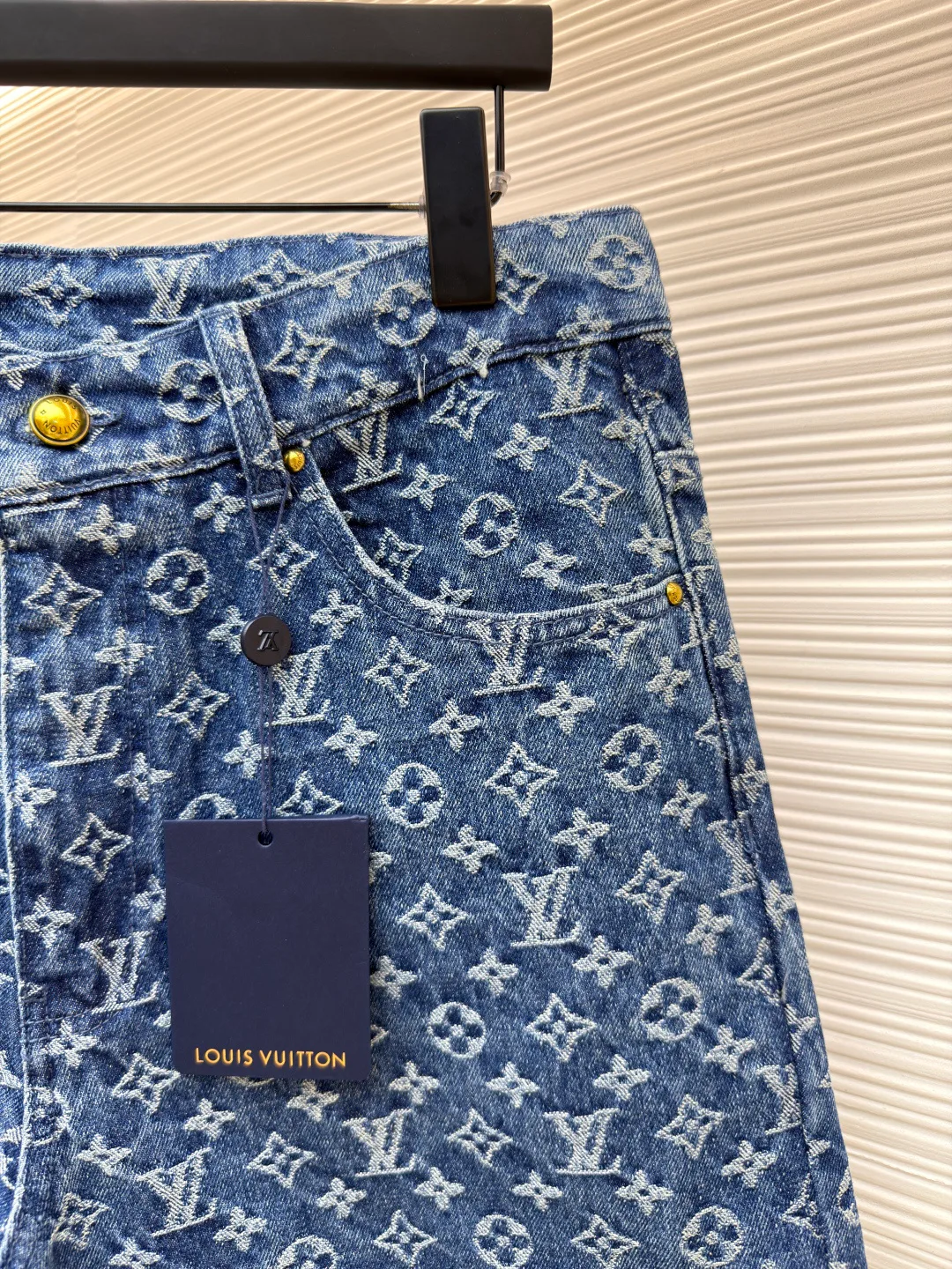 Шорты Мужские Louis Vuitton 13077110