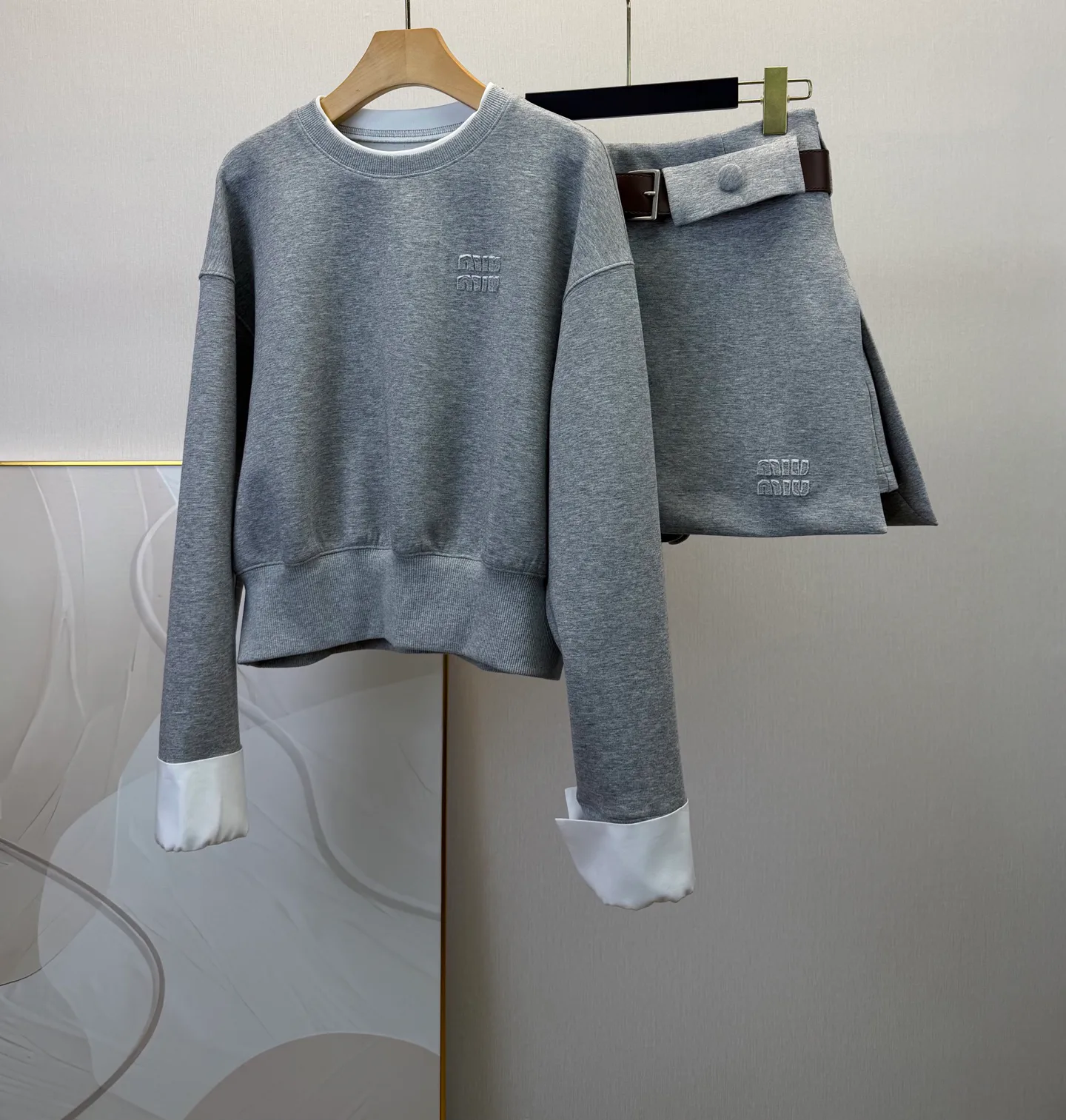 Спортивные Костюмы Женские Miu Miu 11505784