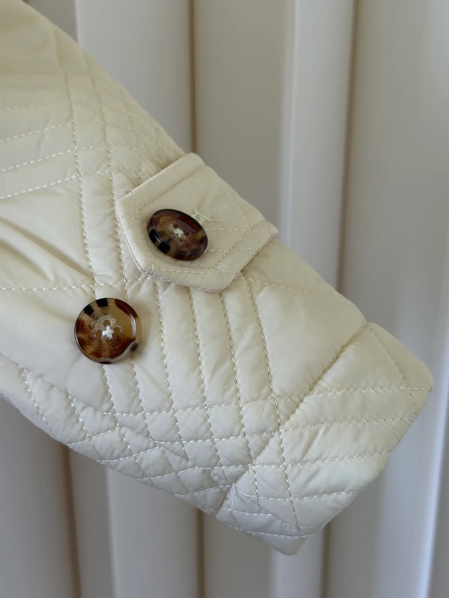 Куртки И Пуховики Женские Burberry 18615356