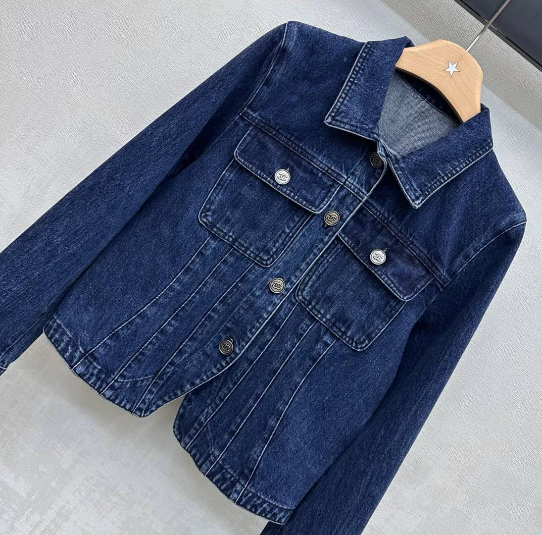 Куртки И Пуховики Женские Chanel 9820464