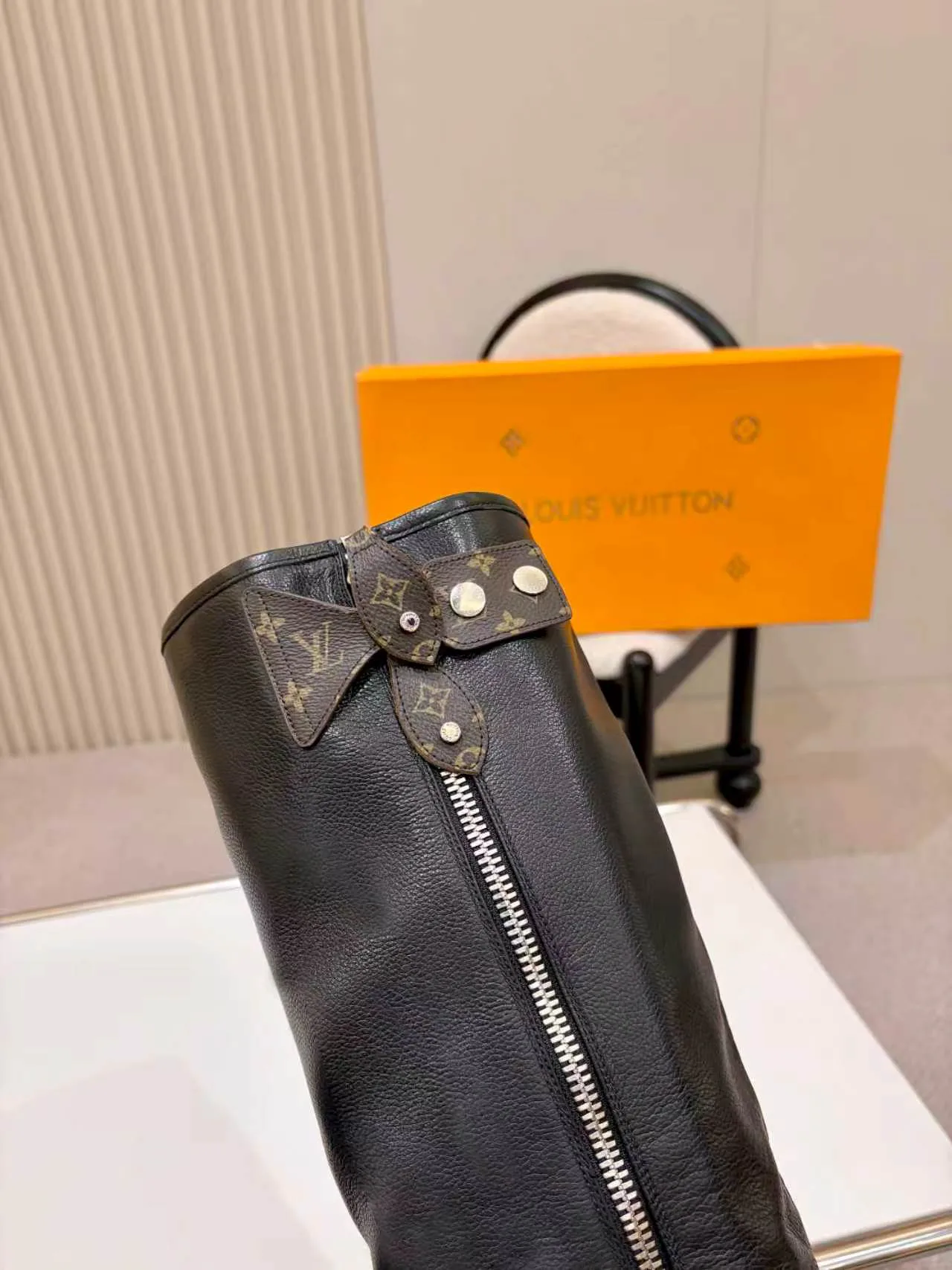Сапоги Женские Louis Vuitton 19597303