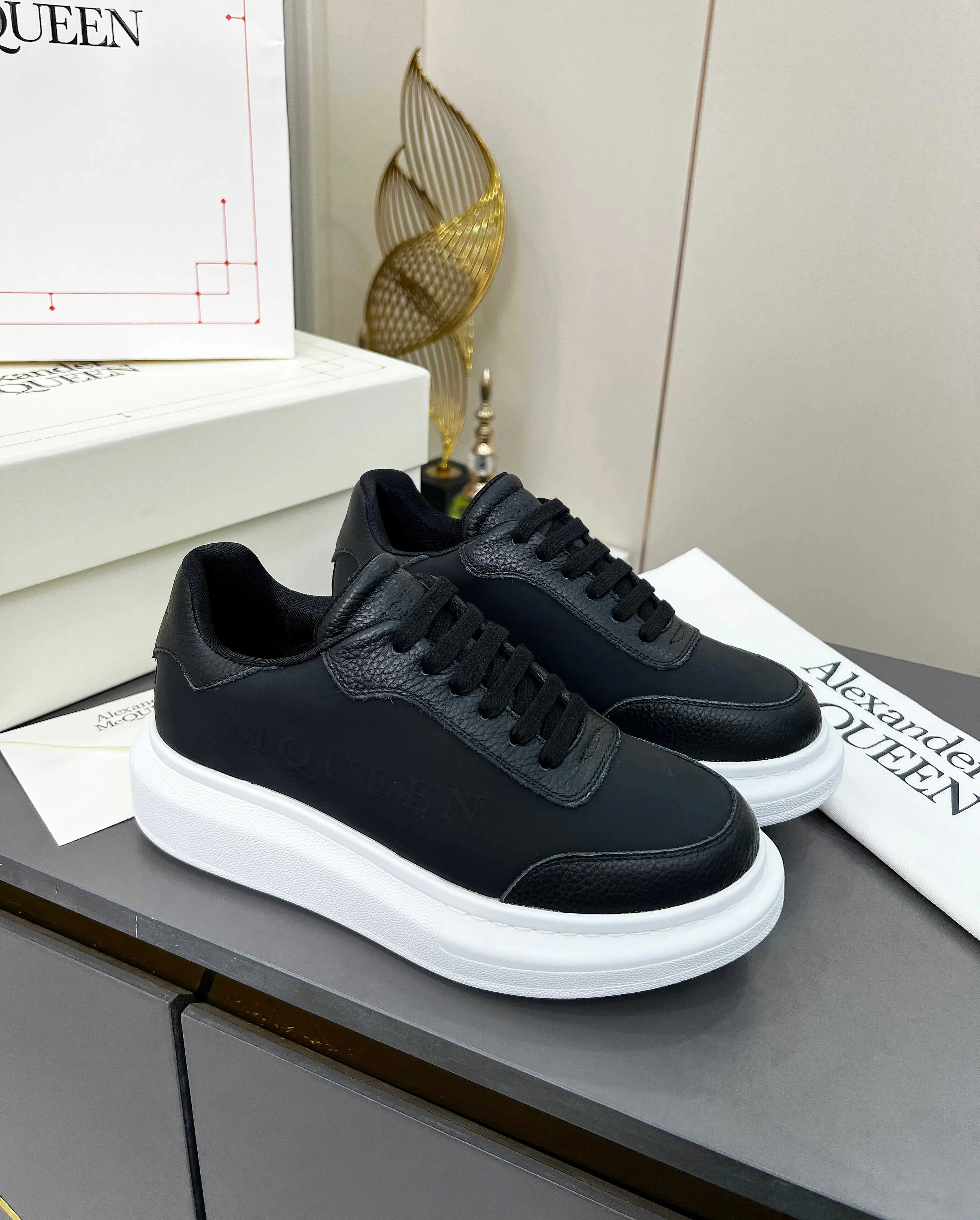 Кроссовки Женские Alexander Mcqueen 18740784