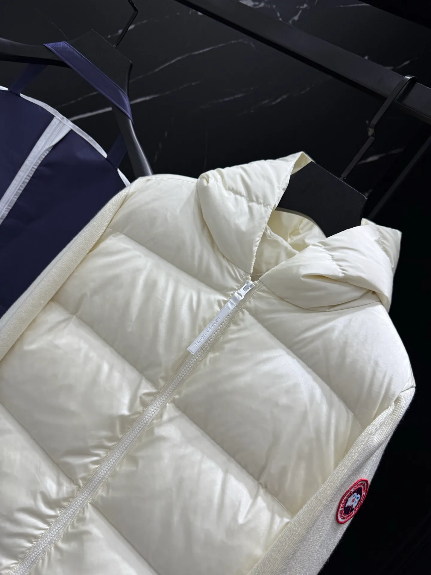 Куртки И Пуховики Женские Canada Goose 1211886