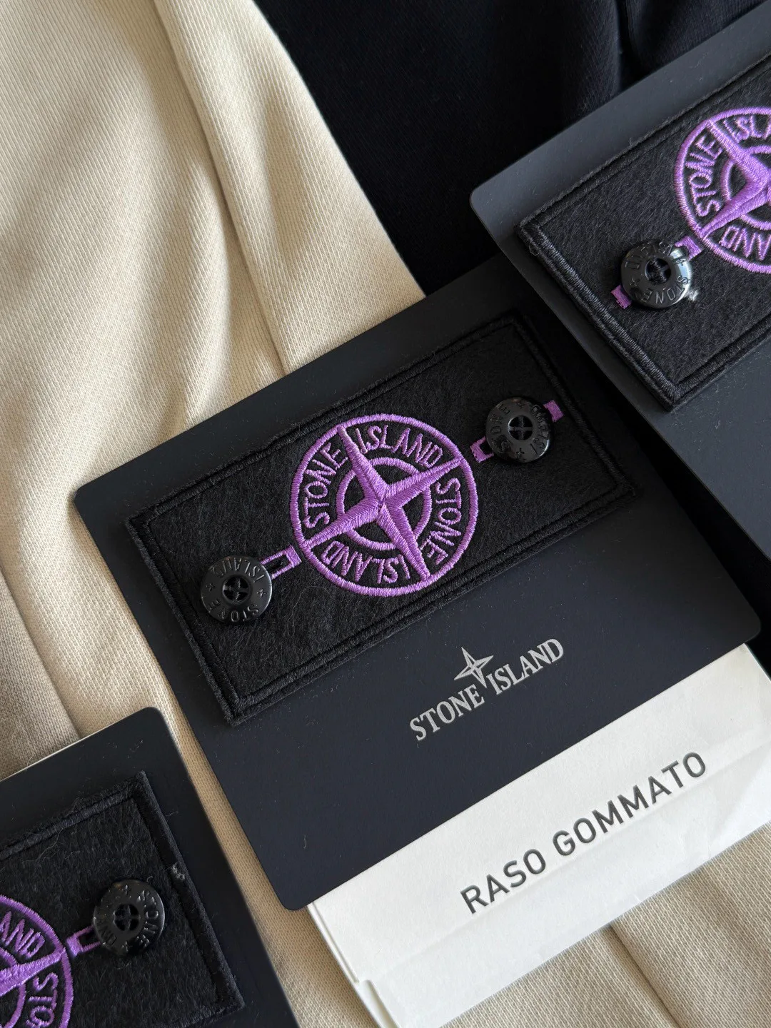 Шорты Женские Stone Island 11668106