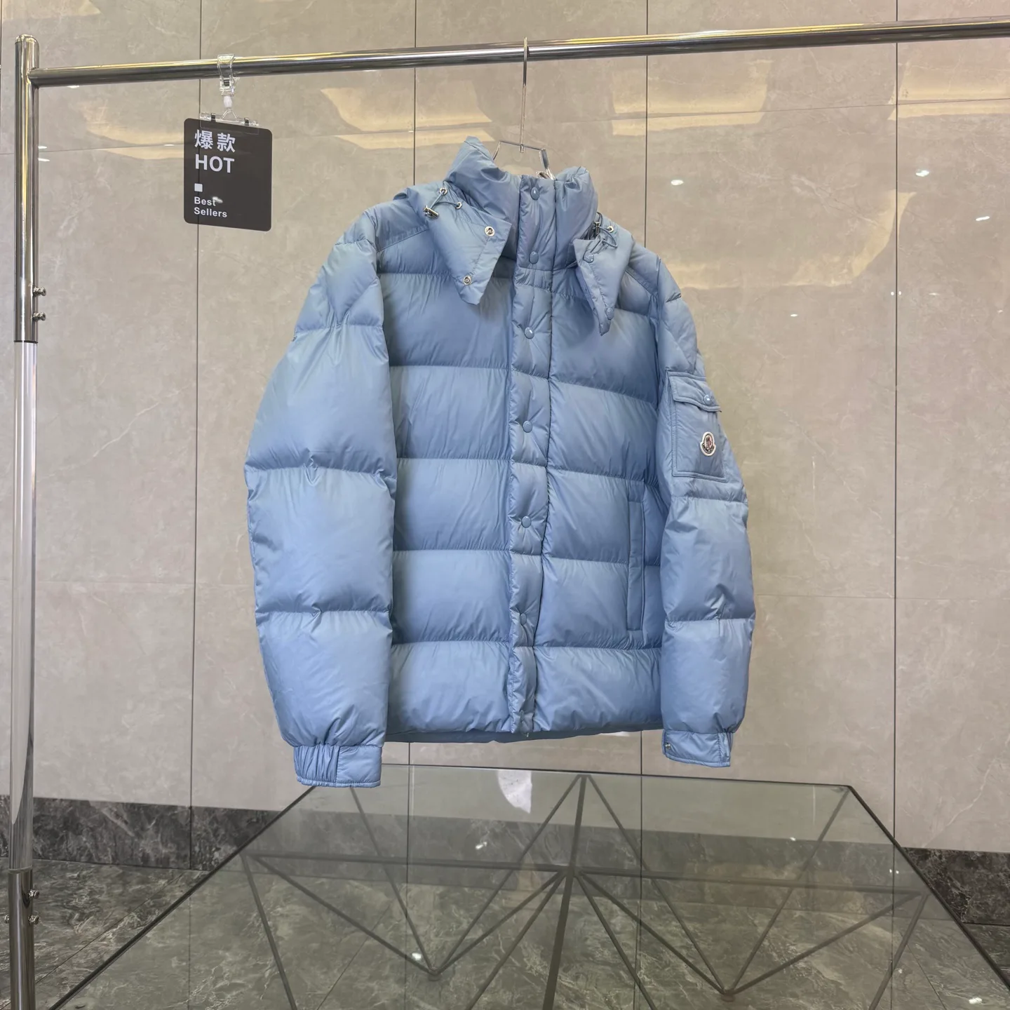 Куртки И Пуховики Женские Moncler 17949528