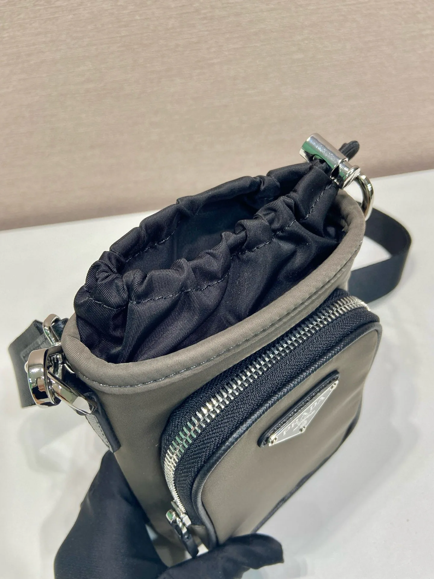 Сумки На Ремне Женские Prada 13410387