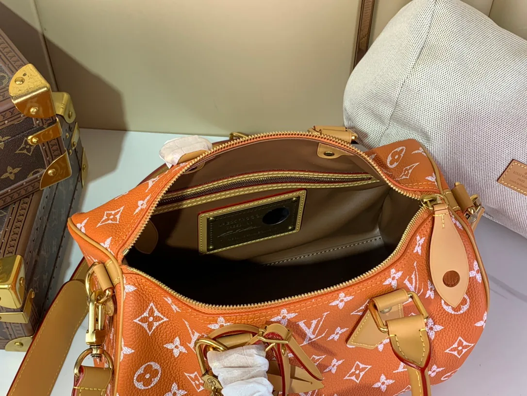 Сумки На Ремне Женские Louis Vuitton 81299