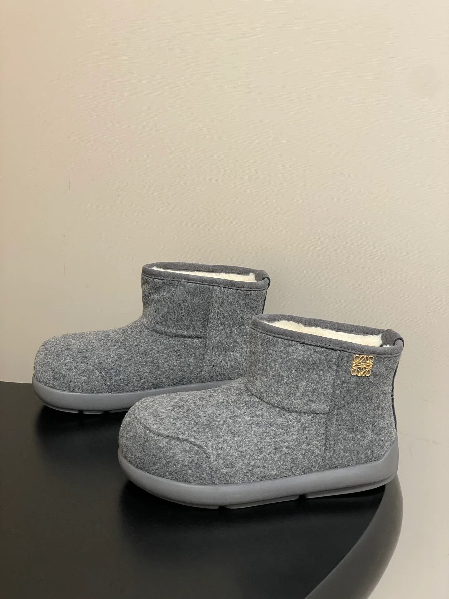 Угги Женские Loewe 388334