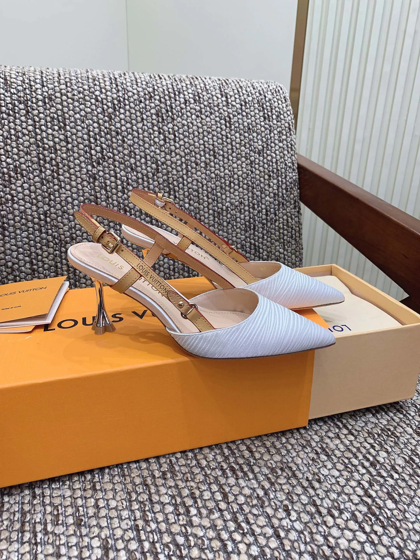 Туфли Женские Louis Vuitton 1834487