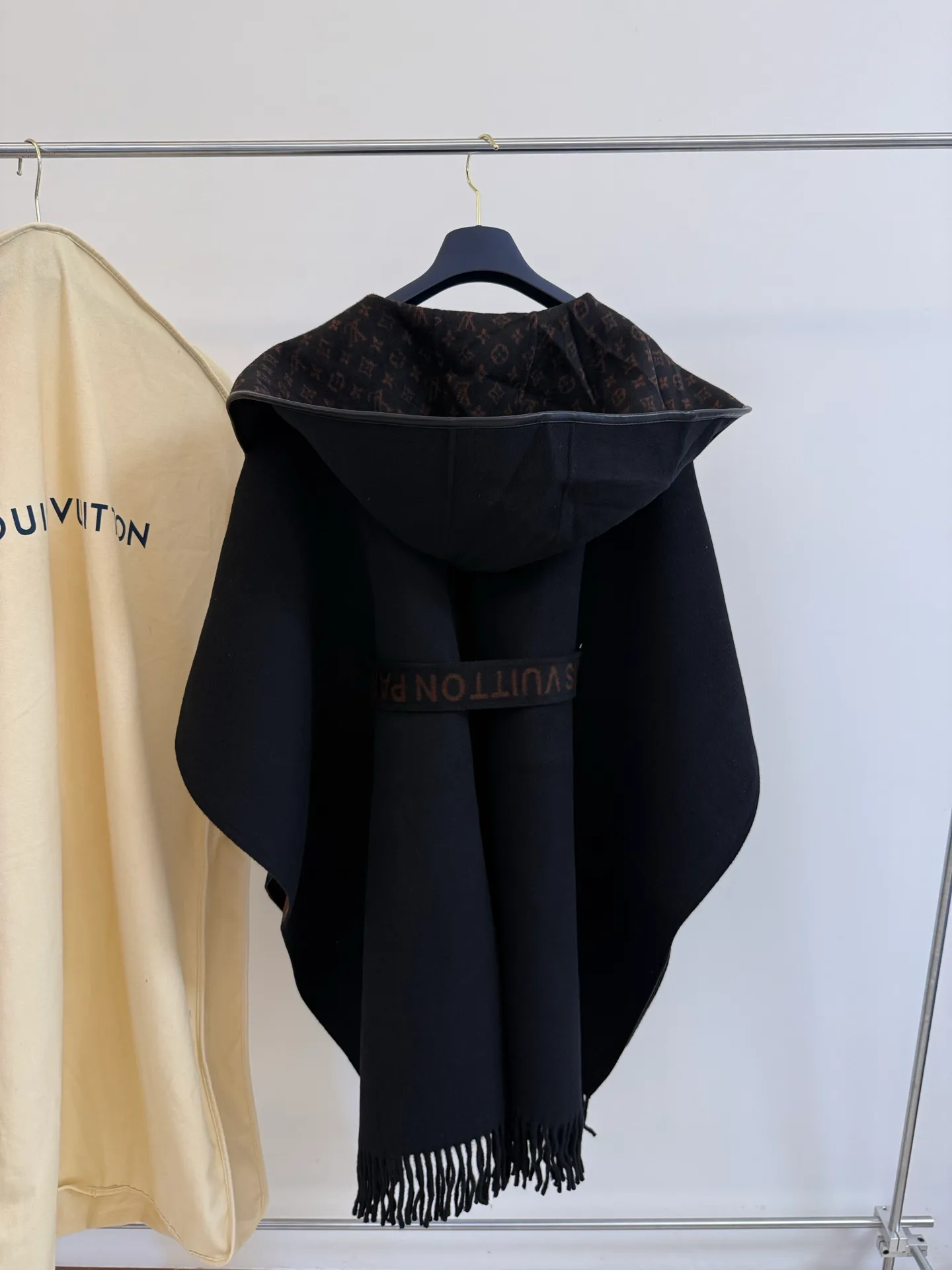 Пальто Женские Louis Vuitton 18601489