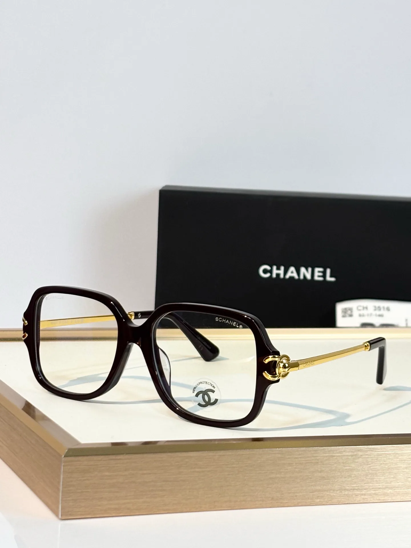 Очки Chanel 18239240