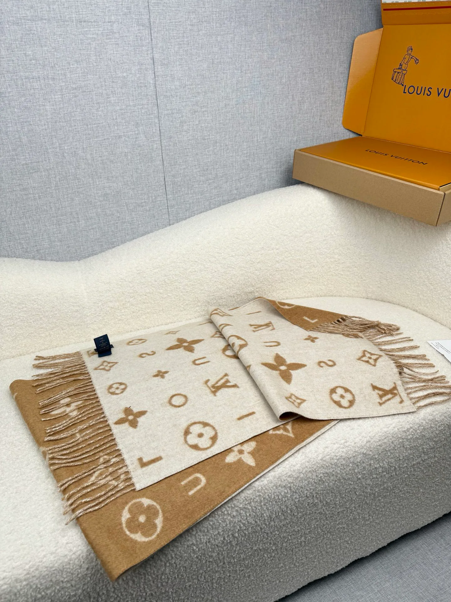 Шарфы Louis Vuitton 498278