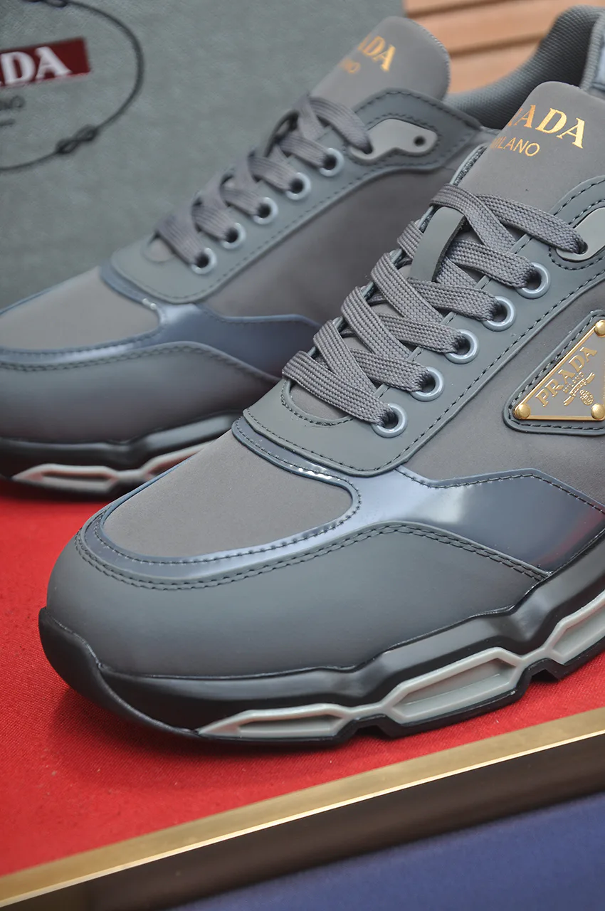 Кроссовки Мужские Prada 9848108