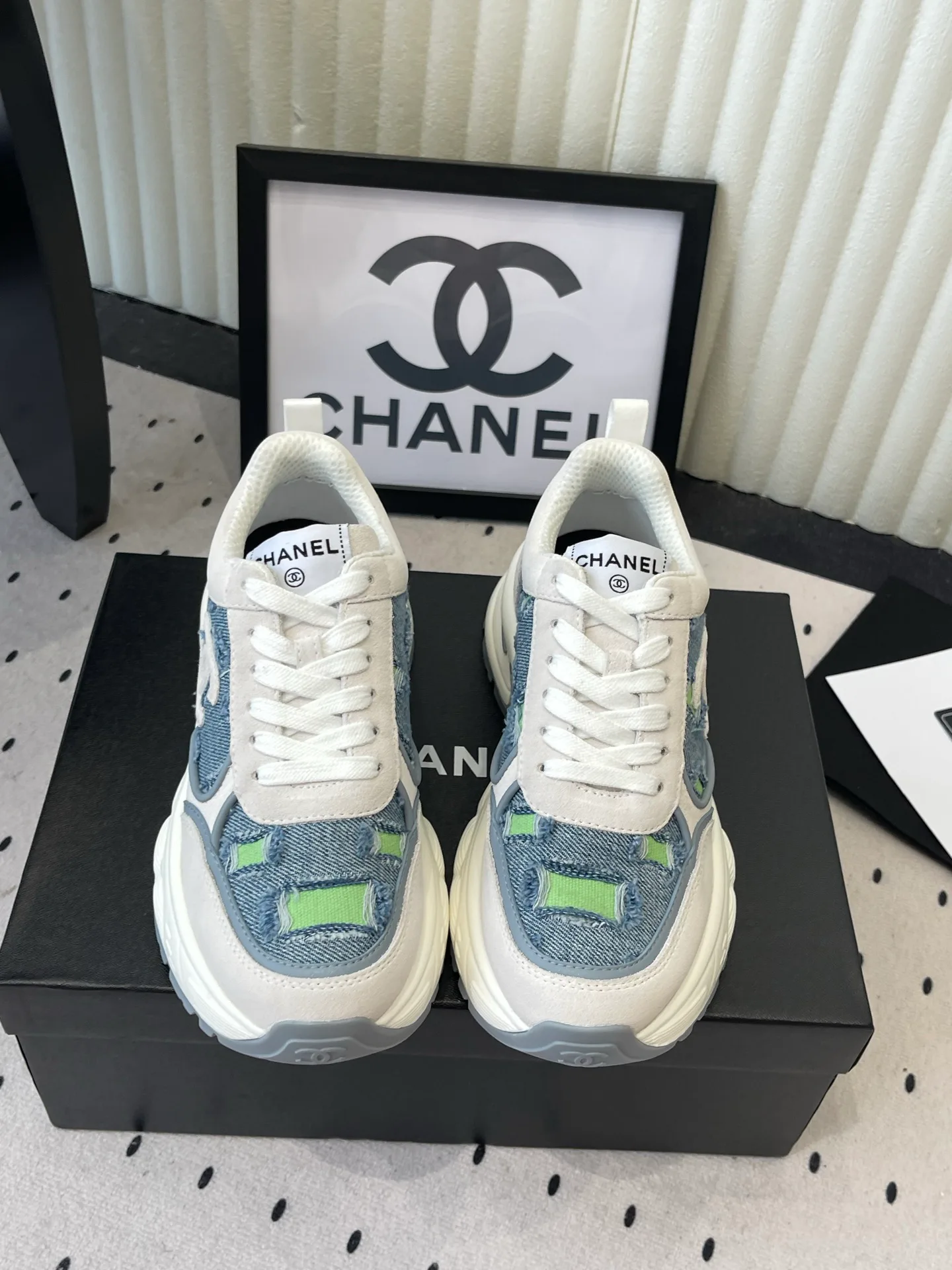 Кроссовки Женские Chanel 17769665