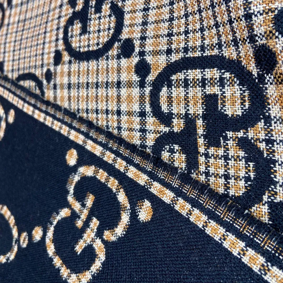 Шарфы Gucci 832133