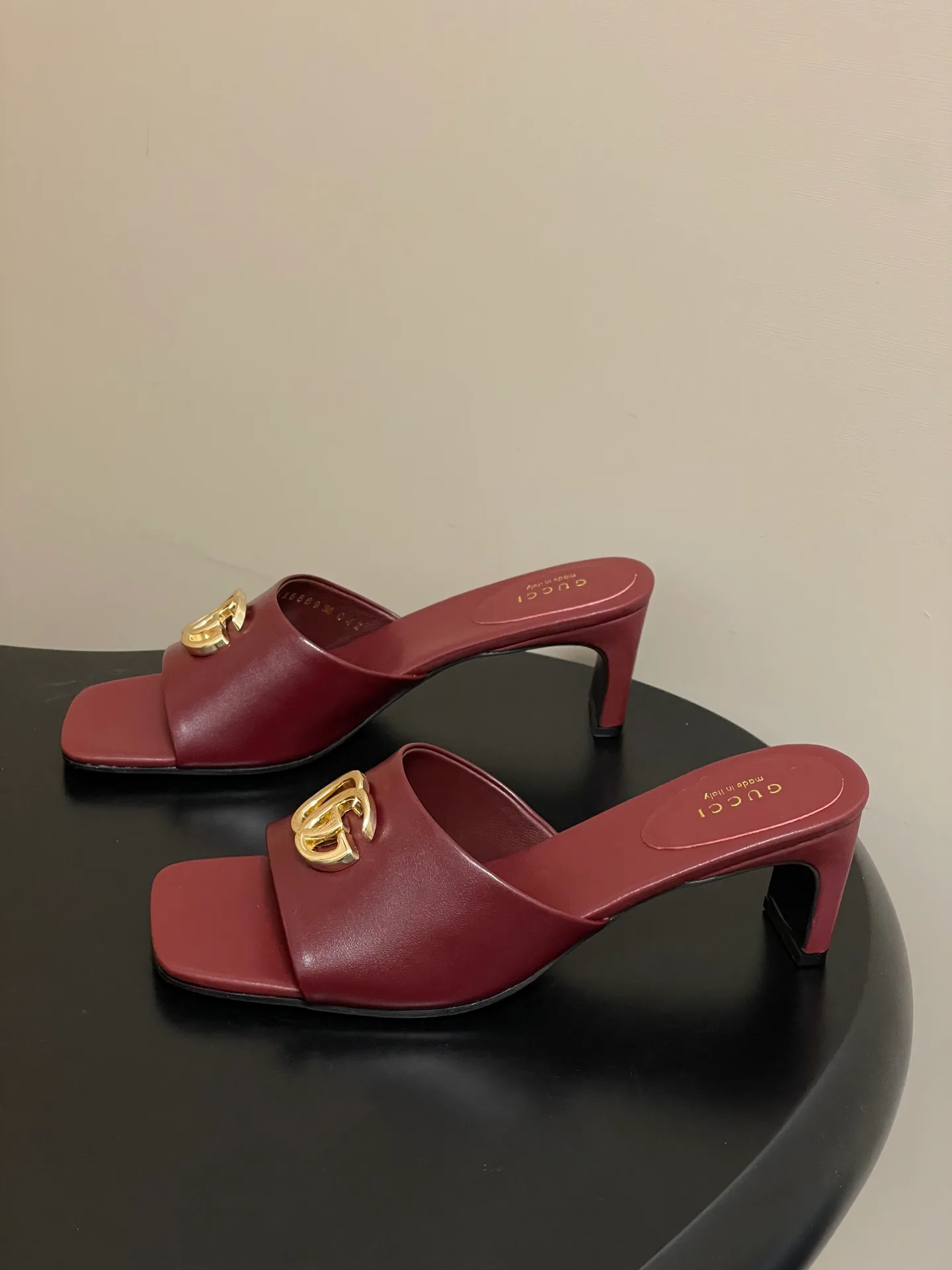 Босоножки Женские Gucci 10395325