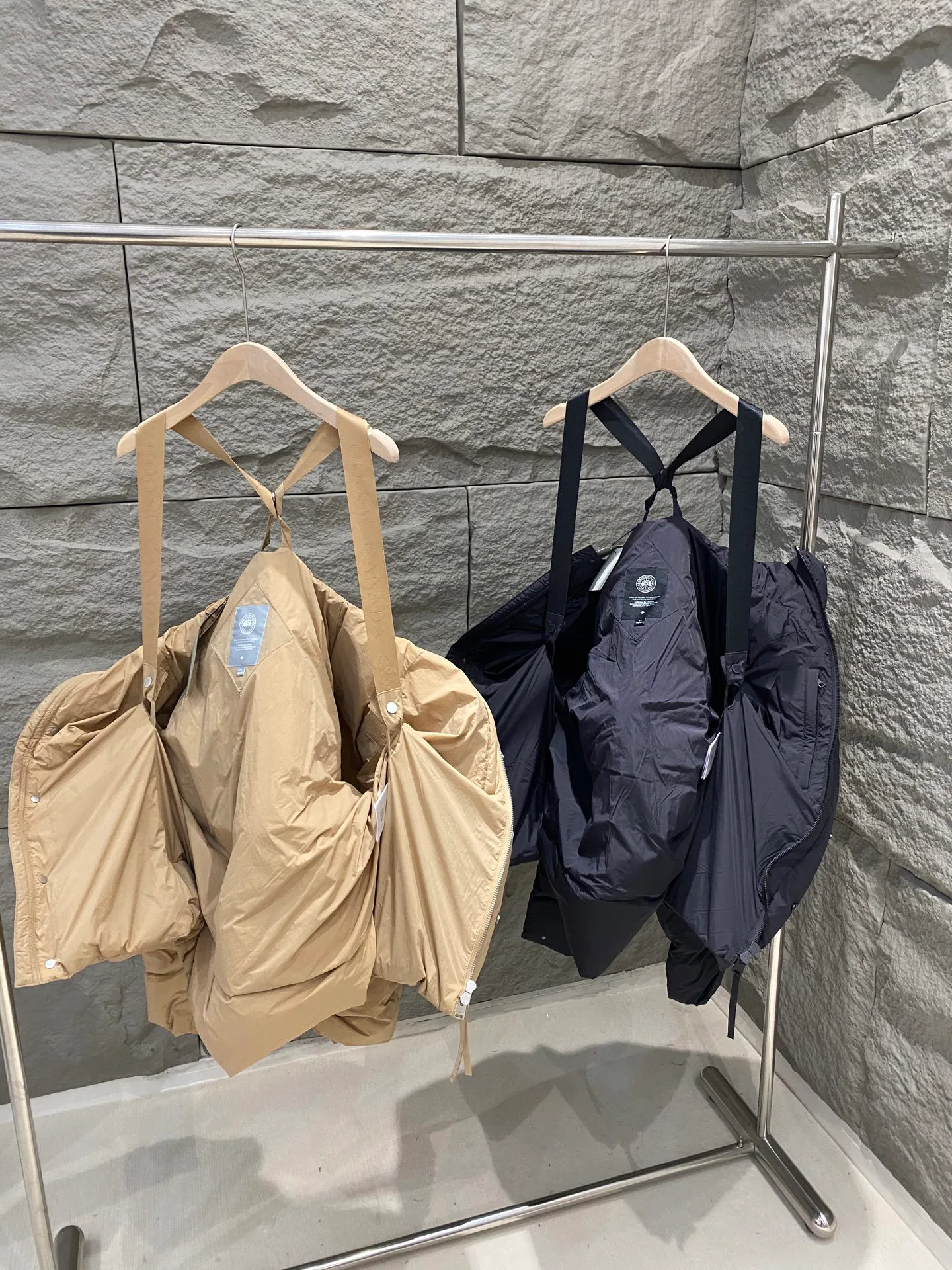 Куртки И Пуховики Женские Canada Goose 4721820