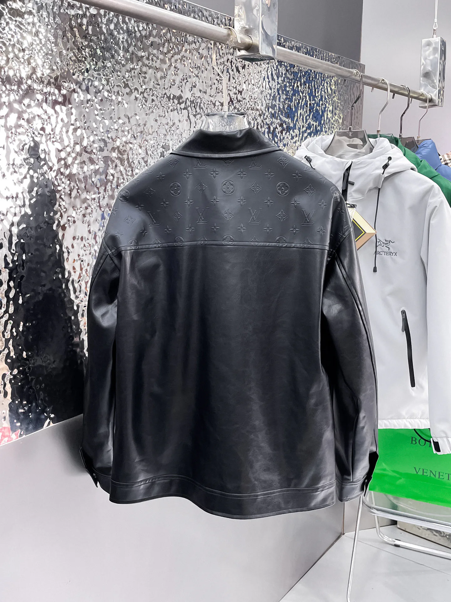 Кожаные Куртки И Дублёнки Мужские Louis Vuitton 9352290