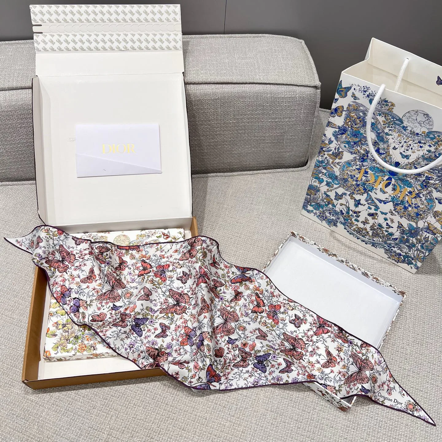 Платки Christian Dior 14271405