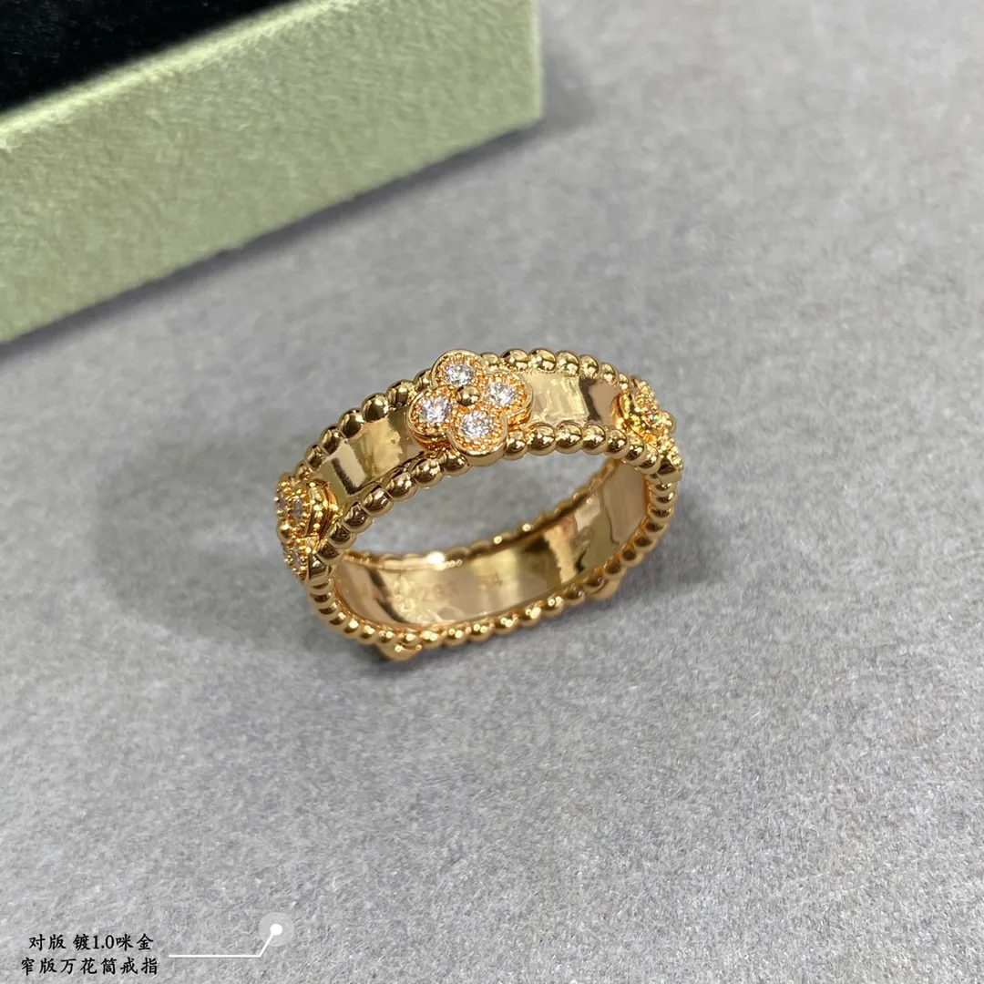 Бижутерия Van Cleef & Arpels 203876