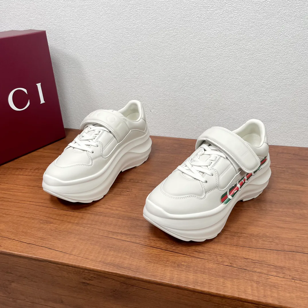 Кроссовки Женские Gucci 573277