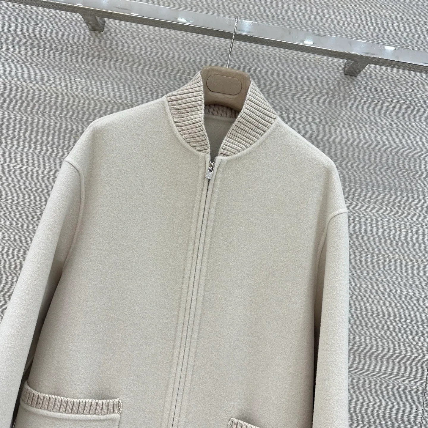 Пальто Женские Loro Piana 18230344