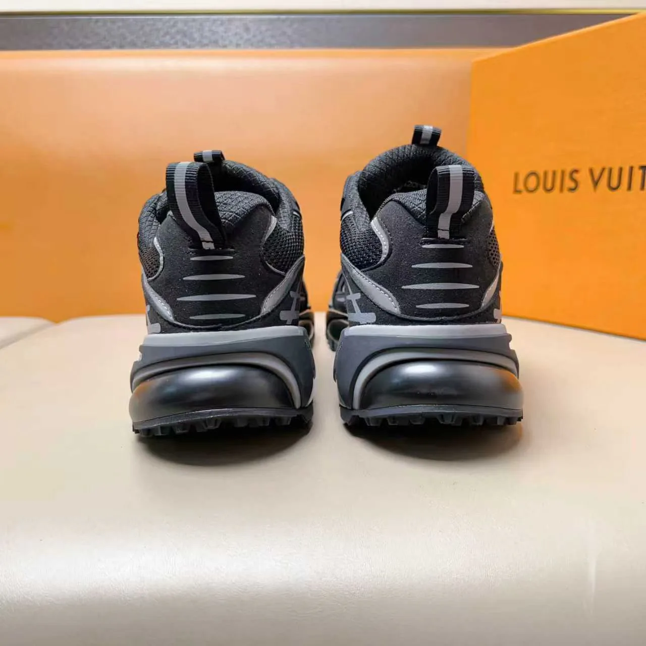 Кроссовки Мужские Louis Vuitton 20081785
