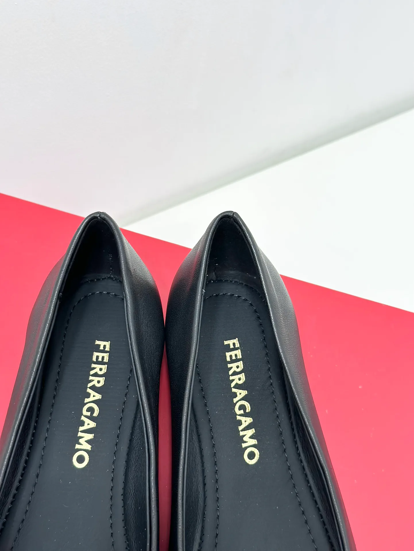 Балетки Женские Salvatore Ferragamo 18531859