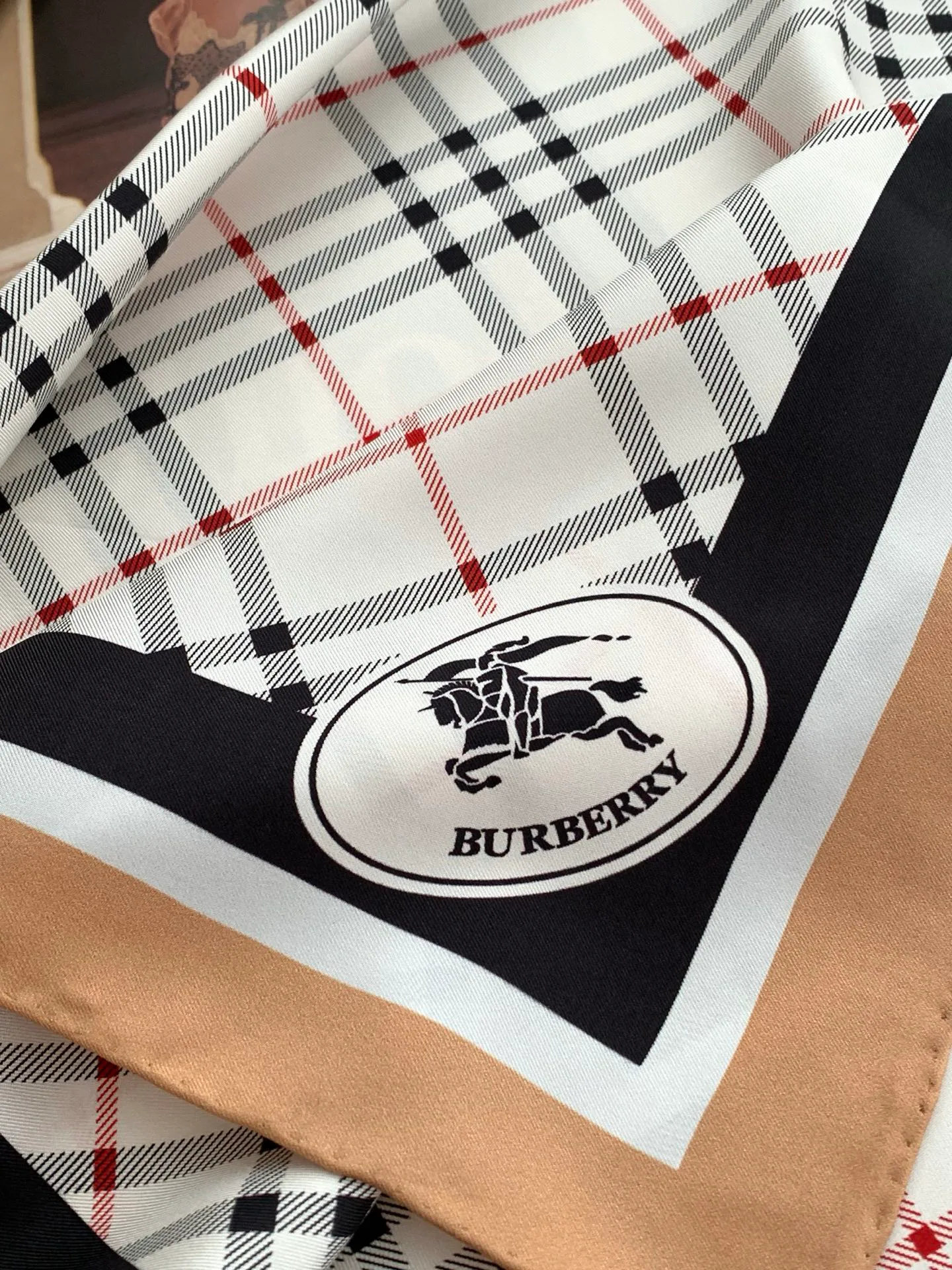 Платки Burberry 18675530