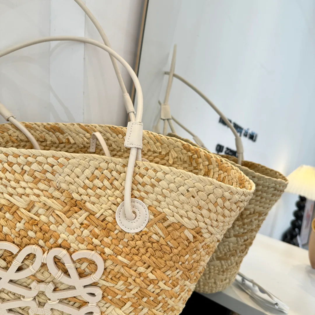 Классические Сумки Женские Loewe 11689312