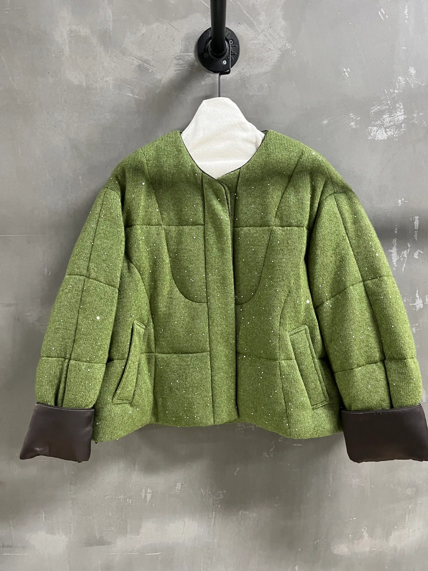 Куртки И Пуховики Женские Chanel 662205